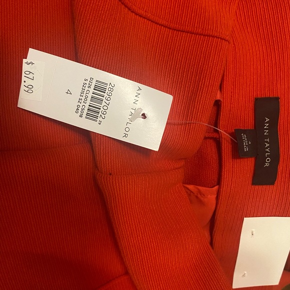 Ann Taylor Kick Crop Pants - Picture 8 of 8